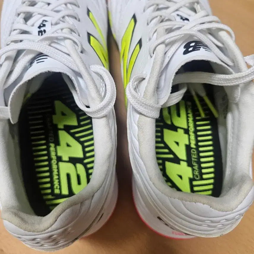 [SOLD OUT] 뉴발란스 442 v2 pro tf화 풋살화 판매