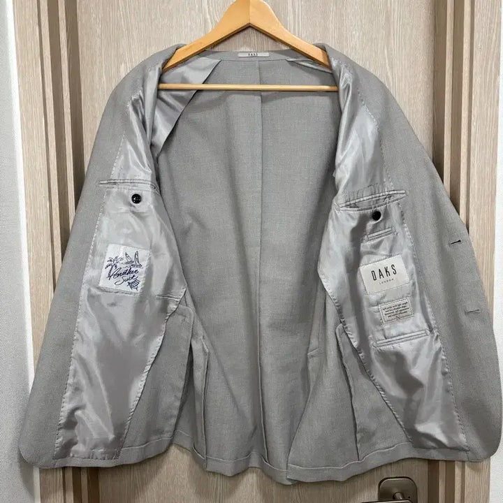[BUNJANG] DAKS LONDON 23SS Linen Blend Blazer Light Grey / 23SS)닥스런던 린넨혼방 블레이저106 / 라이트그레이