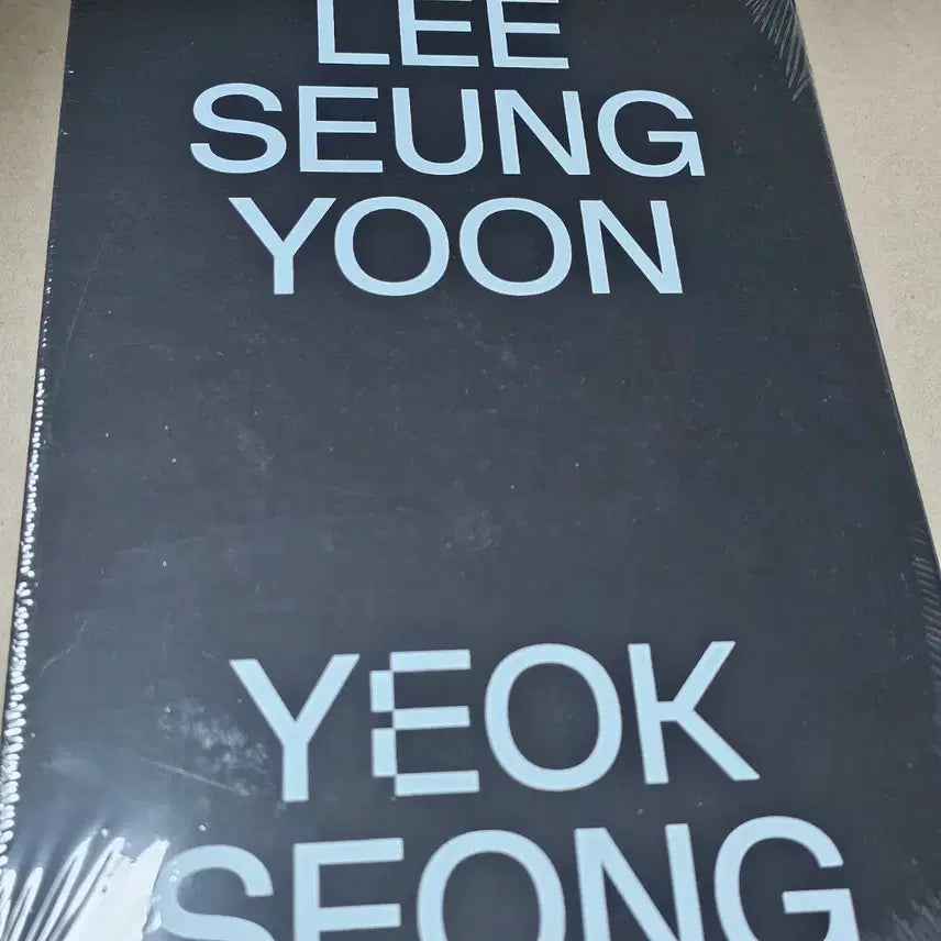 [BUNJANG] Lee Seung Yoon Vol.3 Reverse Edition Artbook / 이승윤 정규3집 역성 아트북 에디션