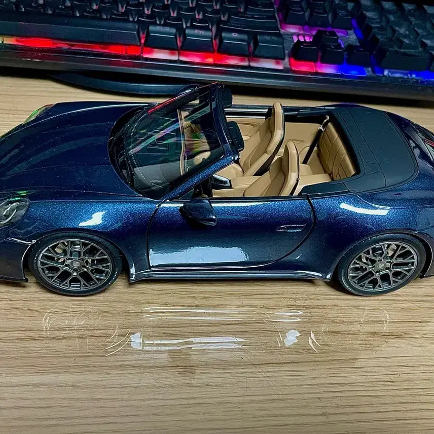 [BUNJANG] NOREV Porsche 911 Carrera S Cabriolet Diecast Model Car / 마지막 가격 인하)노레브 포르쉐 911카레라s 카브리올레 다이캐스트