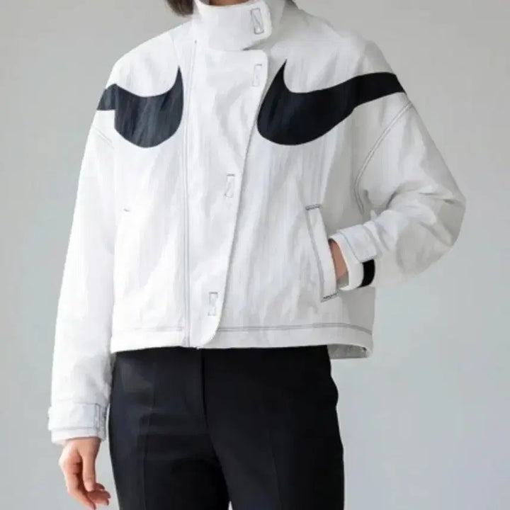 [BUNJANG] Nike Swoosh Windbreaker Jacket - Size S / 나이키 스우시 바람막이 S사이즈