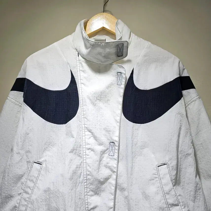 [BUNJANG] Nike Swoosh Windbreaker Jacket - Size S / 나이키 스우시 바람막이 S사이즈