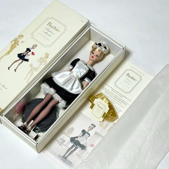 [SOLD OUT] 실크스톤 바비인형 프렌치 메이드 미개봉