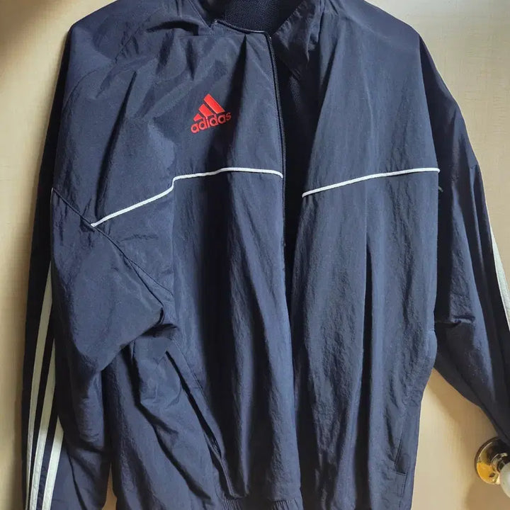 [BUNJANG] Adidas Woven Track Jacket Navy / [L]adidas 아디다스 우븐 트랙 바람막이 자켓 네이비