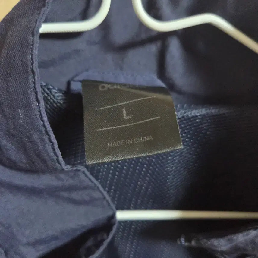 [BUNJANG] Adidas Woven Track Jacket Navy / [L]adidas 아디다스 우븐 트랙 바람막이 자켓 네이비