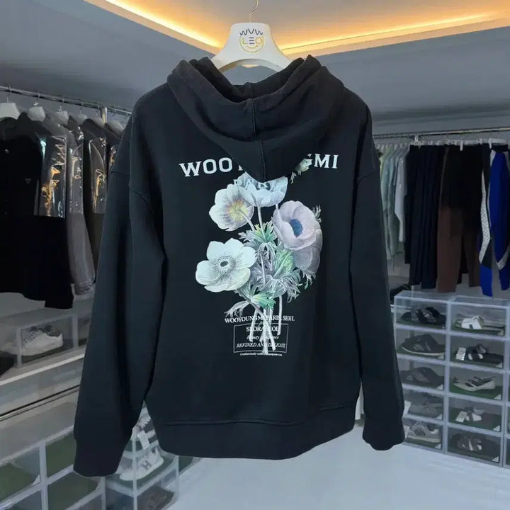 [BUNJANG] Wooyoungmi Flower Back Logo Hoodie / 우영미 플라워 후드티