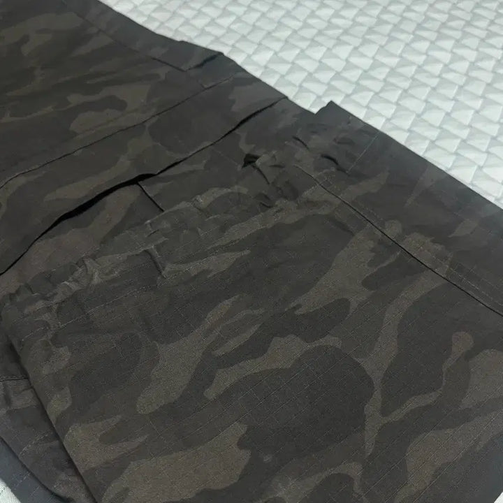 [SOLD OUT] [2] 카미엔 타이탄 배기 팬츠 그레이 카모