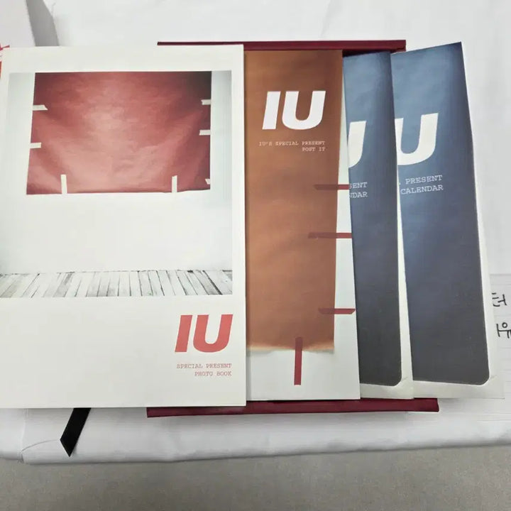[BUNJANG] IU Real Limited Edition Unsealed Album / 아이유 real 리얼 한정판 개봉