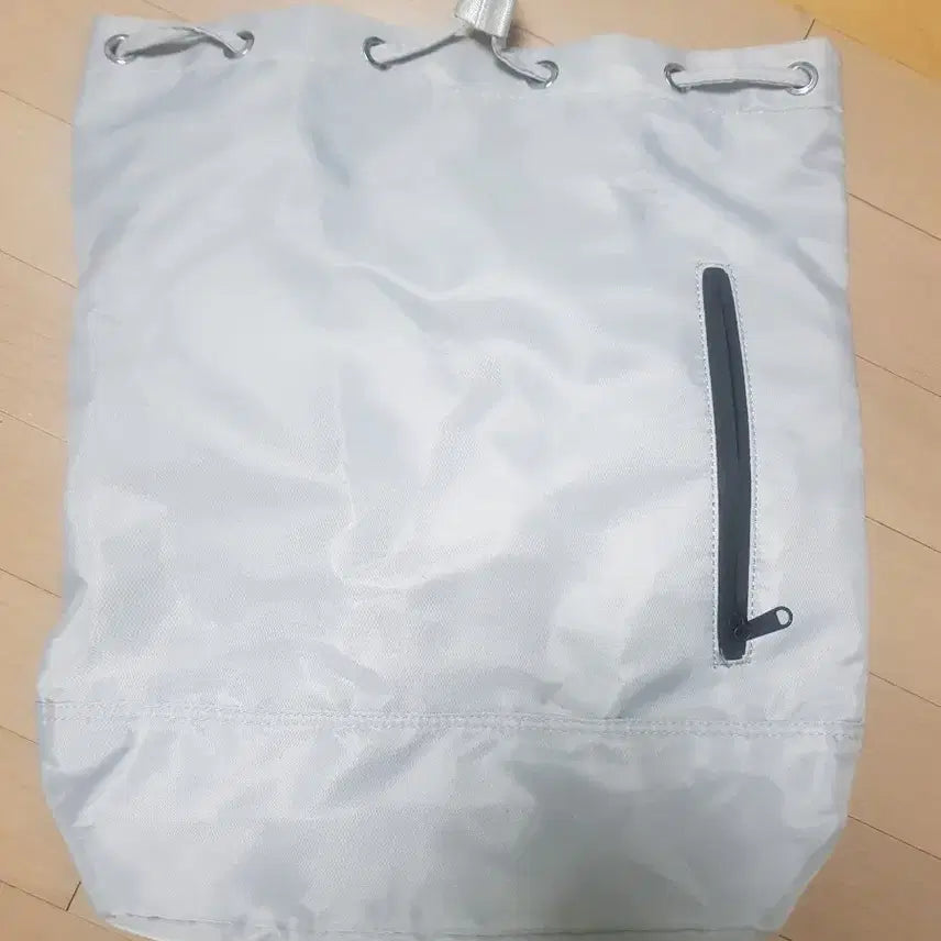 [SOLD OUT] 그레이 나일론 백팩