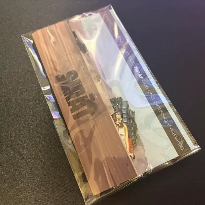[BUNJANG] Shirart Artist Badge (Sealed) / 시라트 아티스트 뱃지 미개봉