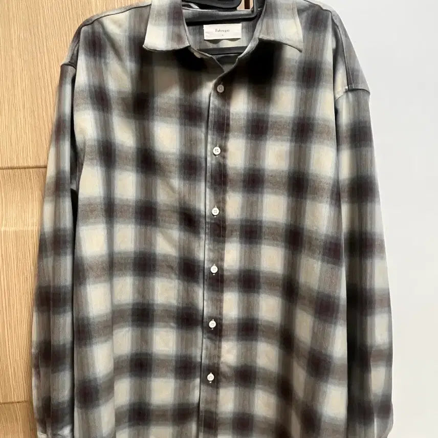 [BUNJANG] Fabregas Shirt Size 3 / 파브레가 셔츠 3사이즈