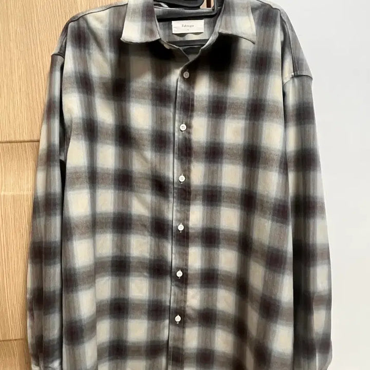 [BUNJANG] Fabregas Shirt Size 3 / 파브레가 셔츠 3사이즈
