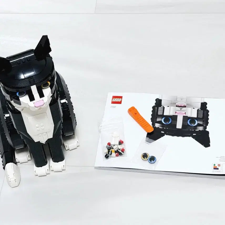 [SOLD OUT] 레고 아이디어 21349 턱시도 고양이 개봉품 판매