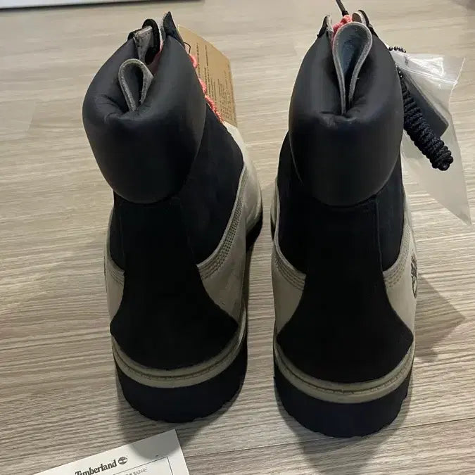 [BUNJANG] Timberland 6-Inch Premium Boots (Gray) - New / 팀버랜드 6인치 부츠 프리미엄 255 새제품