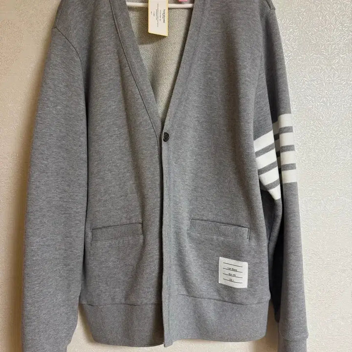 [BUNJANG] Thom Browne Cardigan Sweatshirt Light Grey Size 3 / 톰브라운 맨투맨 가디건 라이트그레이 3사이즈
