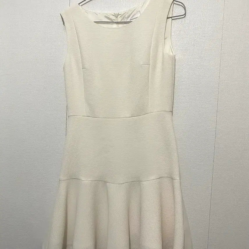 [BUNJANG] Lenibon Flare Dress / 레니본 플레어 원피스