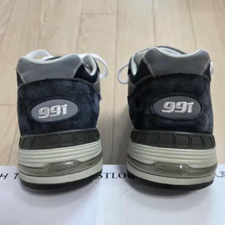 [SOLD OUT] 뉴발란스 991 네이비 265