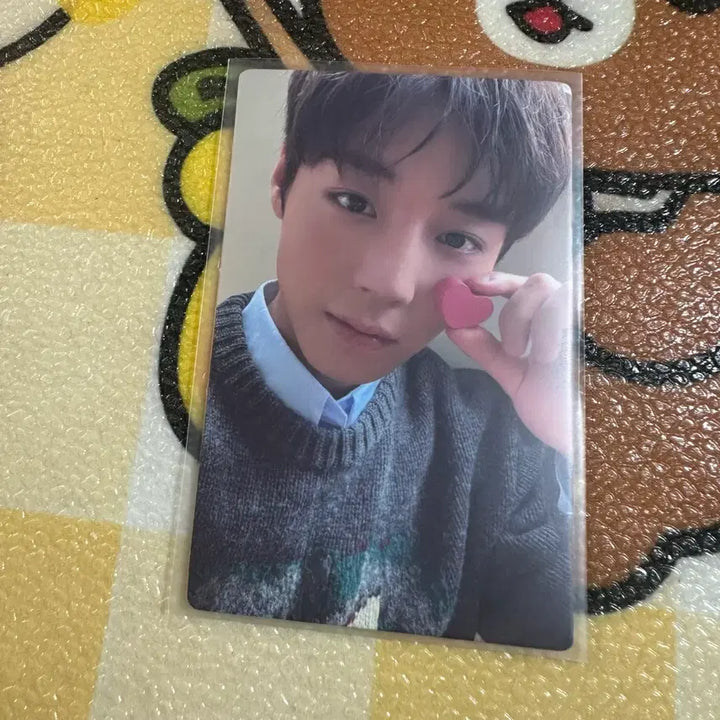 [SOLD OUT] 박지훈 시터 잡지 포카