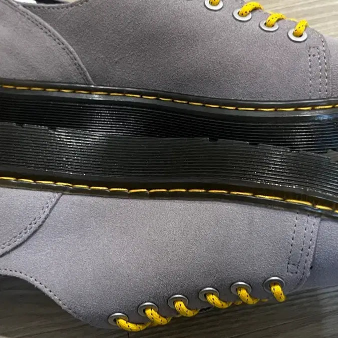 [BUNJANG] Dr. Martens Dante Gray 260 Shoes / 닥터마틴 단테 그레이 260 새제품