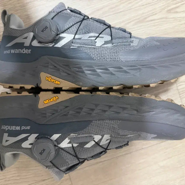 [BUNJANG] Altra And Wander Timp 5 Boa Hiking Shoes / 앤드원더 알트라 팀프 5 보아 43 275