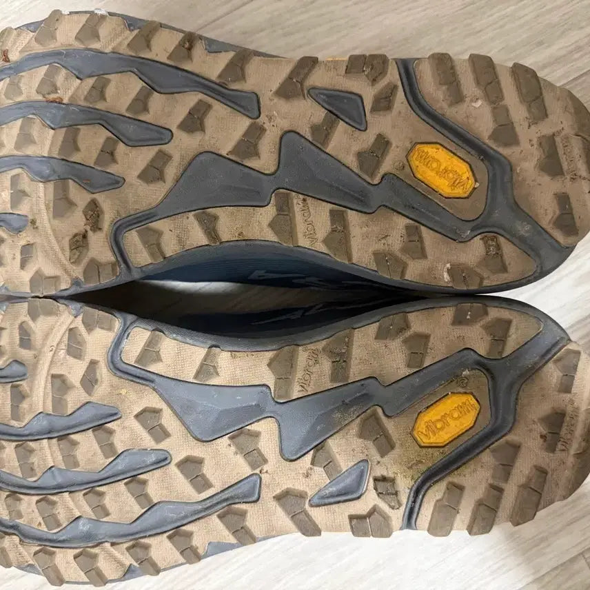 [BUNJANG] Altra And Wander Timp 5 Boa Hiking Shoes / 앤드원더 알트라 팀프 5 보아 43 275