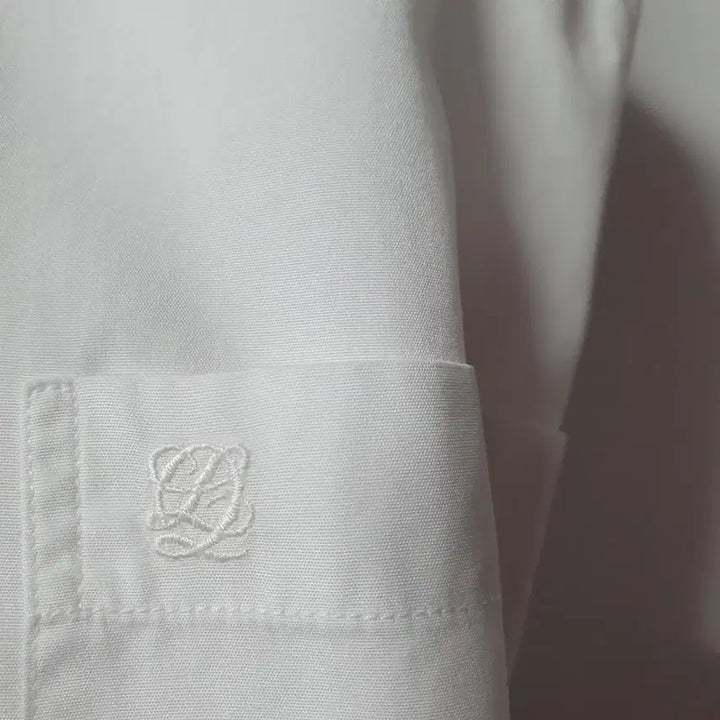 [SOLD OUT] 루이까또즈 반팔셔츠 화이트 M 95