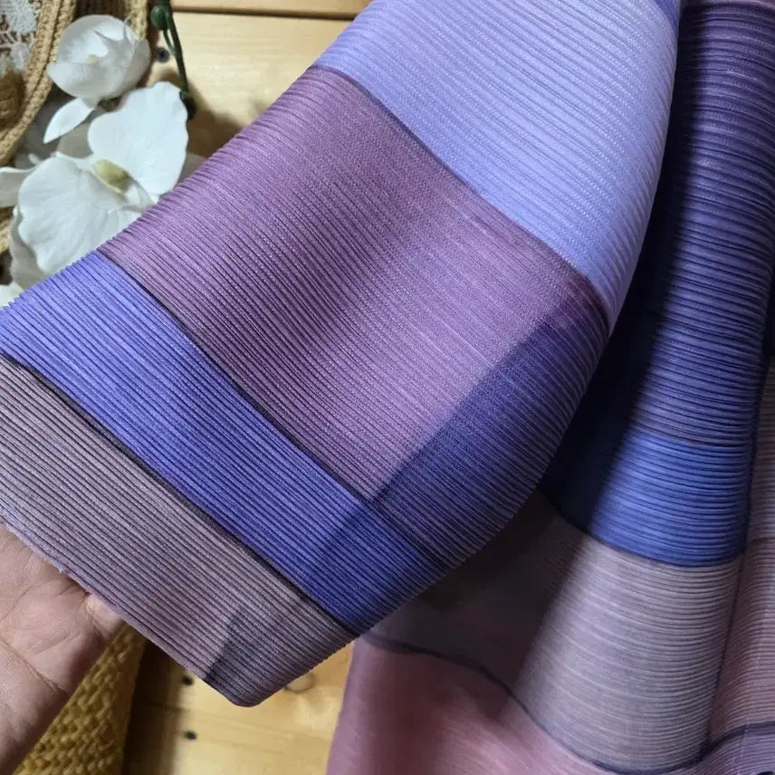 [SOLD OUT] 배색 플리츠 자켓. (코사지 코디용입니다