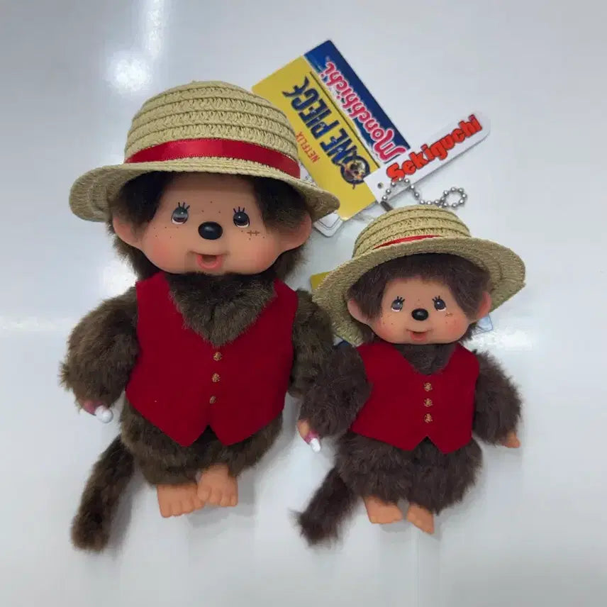 [BUNJANG] 원피스 콜라보 루피 몬치치 인형 키링 세트 / 원피스 콜라보 루피 몬치치 인형 키링 세트