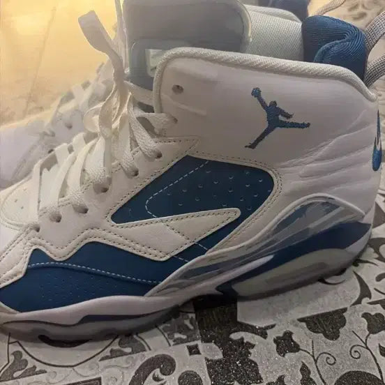 [BUNJANG] 나이키 에어 조던 6 레트로 화이트 블루 280 / 나이키 에어 조던 6 레트로 화이트 블루 280