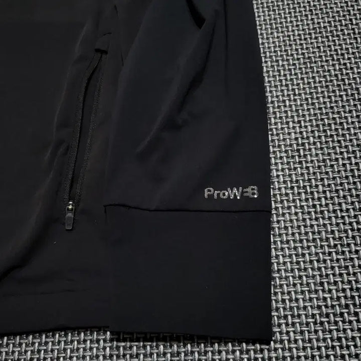 [BUNJANG] Spider Functional Running Zip-up (Black, 2XL) / 스파이더 기능성 러닝 집업 블랙 (2XL)