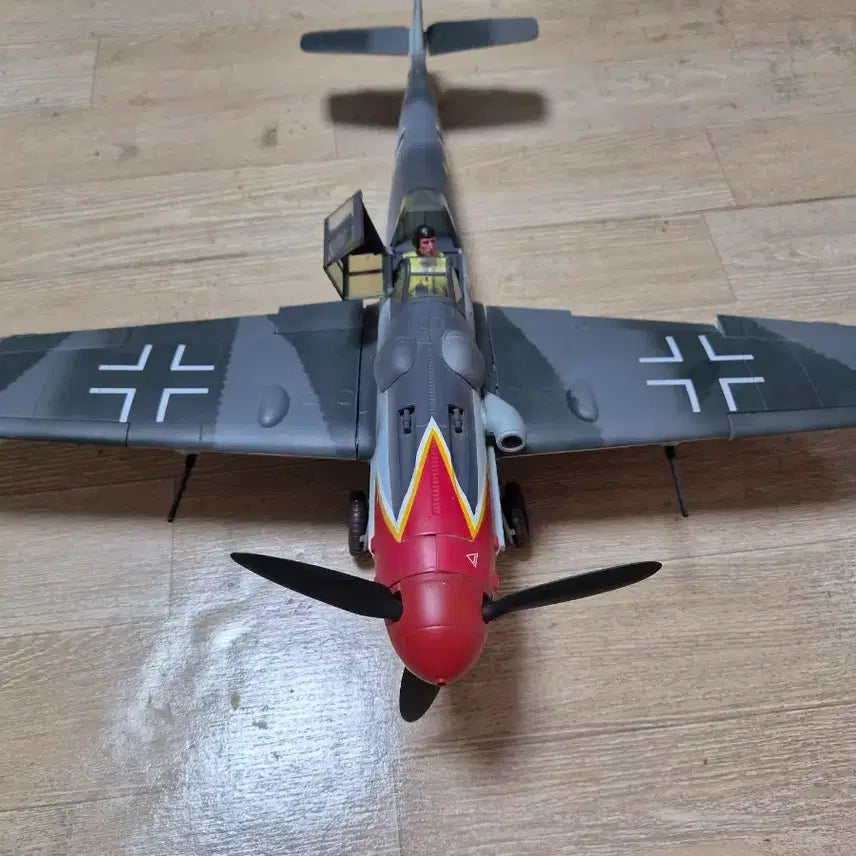 [SOLD OUT] 1/16 Force of Valor BF-109G 완성품 전투기