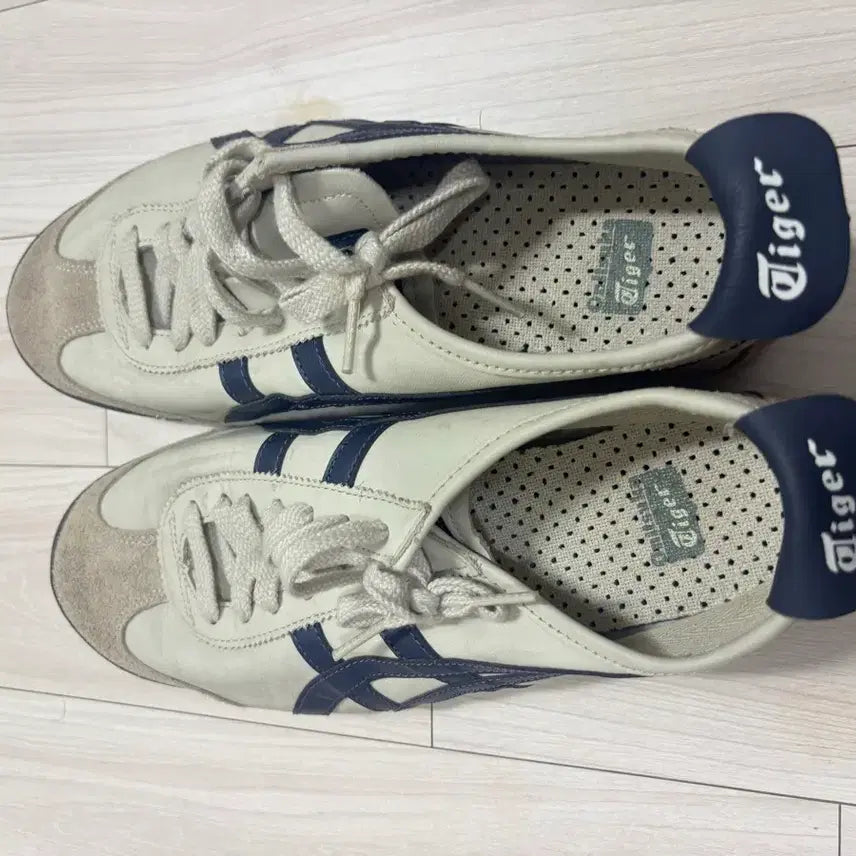 [SOLD OUT] 오니츠카타이커 팝니다