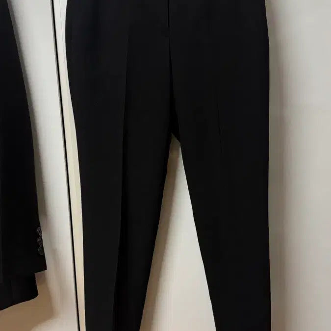[SOLD OUT] CelebShop 블랙 정장 세트 55