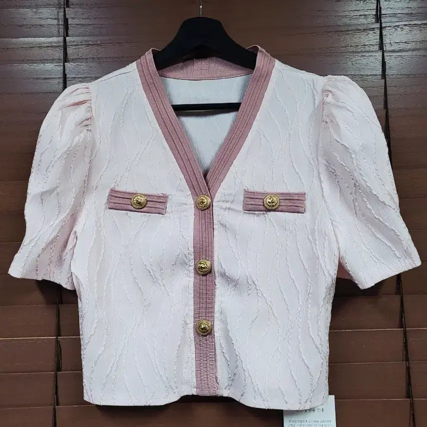 [SOLD OUT] 핑크 퍼프 반팔 블라우스 금장 단추