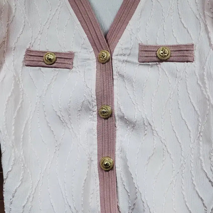 [SOLD OUT] 핑크 퍼프 반팔 블라우스 금장 단추