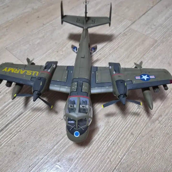 [SOLD OUT] 로덴 1/48 OV-1D 모호크 도색완성품