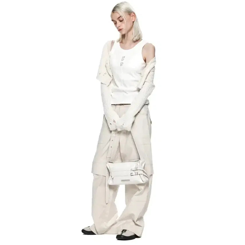 [BUNJANG] Matinkim Sleeveless Top / 마뗑킴 핀턱 슬리브리스(화이트)