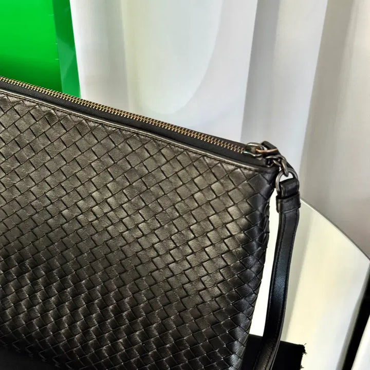[BUNJANG] Bottega Veneta Intrecciato Black Clutch / [신품급] 보테가베네타 인트레치아토 블랙 클러치