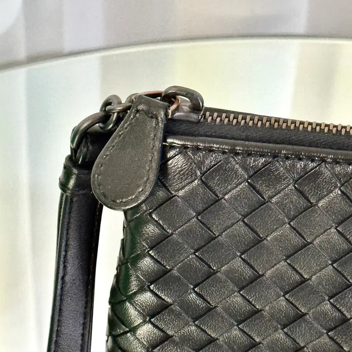 [BUNJANG] Bottega Veneta Intrecciato Black Clutch / [신품급] 보테가베네타 인트레치아토 블랙 클러치
