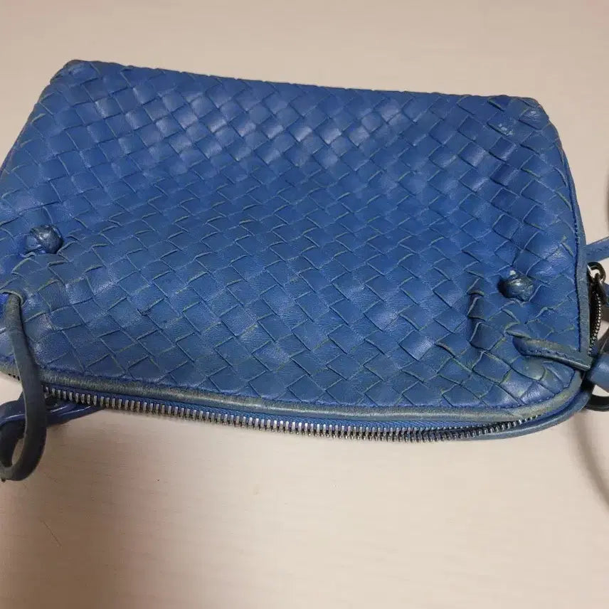 [BUNJANG] Bottega Veneta Intrecciato Crossbody Bag / 보테가 베네타 인트레치아토 크로스백 블루