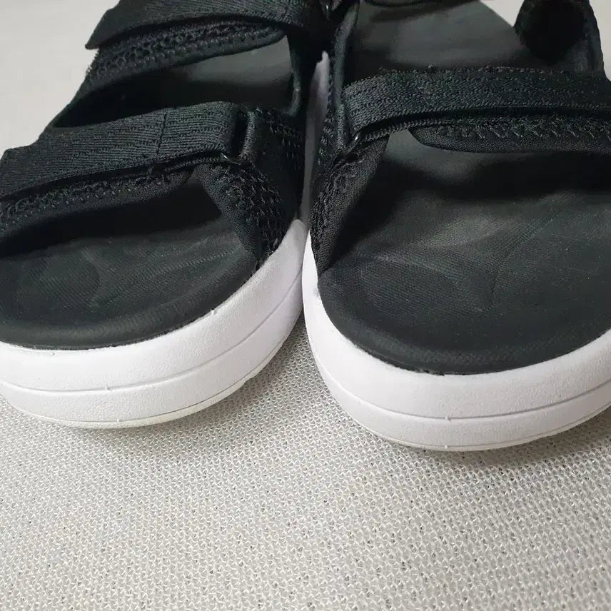 [BUNJANG] Hoboken Black Velcro Strap Sandals Size 260 / 호보켄 블랙 벨크로 스트랩 샌들 260