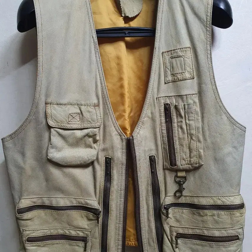 [BUNJANG] Vintage Leather Vest / 가죽 레더 빈티지 베스트