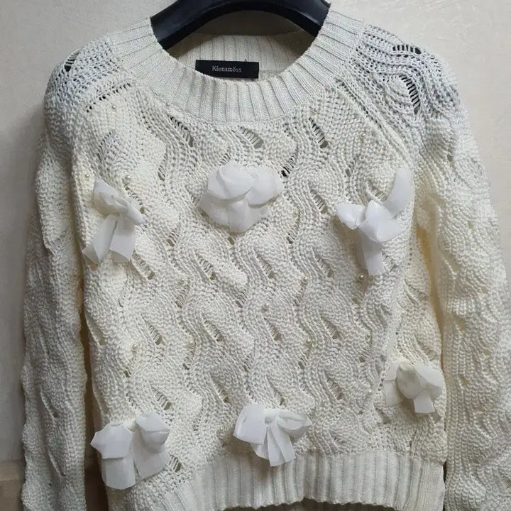 [SOLD OUT] 여성 플라워 진주펄 니트 새제품