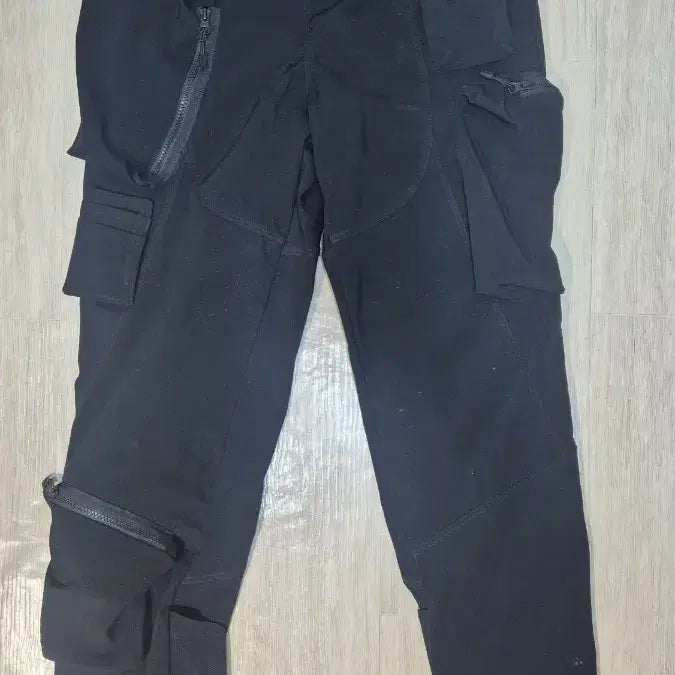 [BUNJANG] Under My Car Bucky Multi Pocket Dynamic Pants Black / 언더마이카 버키 멀티 포켓 다이나믹 팬츠 블랙