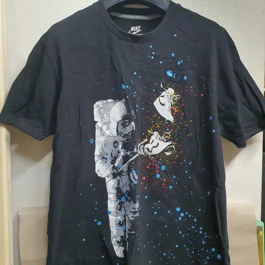 [BUNJANG] Nike Astronaut T-shirt Black / 나이키 우주인 반팔 티셔츠 블랙