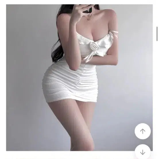 [BUNJANG] White Shirred Mini Dress with Corsage Set / 화이트 셔링 미니 원피스꽃코사지세트