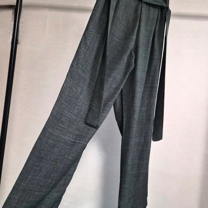[SOLD OUT] 새옷 랩 디자인 와이드 팬츠 회색