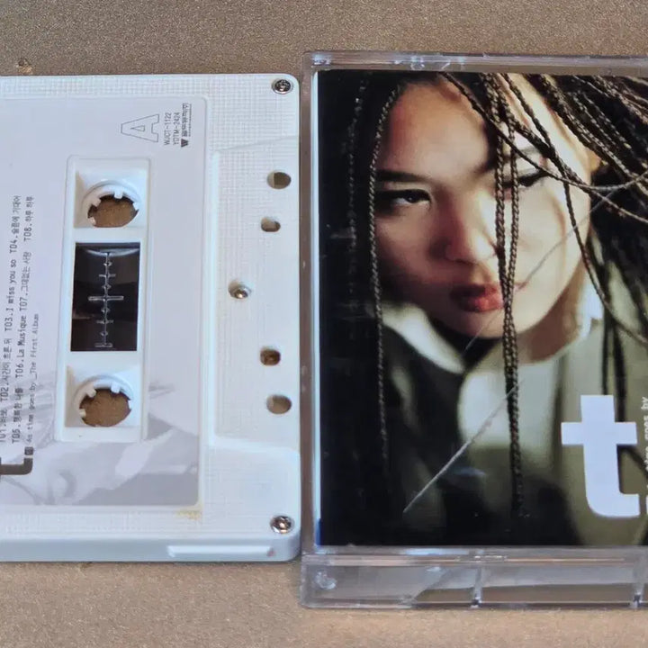 [BUNJANG] T Yoonmirae As Time Goes By Cassette Tape / [희귀/풀구성] T 윤미래 1집 As Time Goes By 카세트