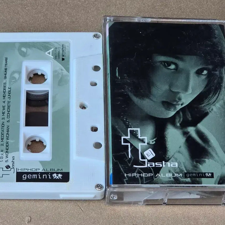 [BUNJANG] Yoonmirae (Tasha) Gemini Cassette Tape / 윤미래(Tasha) 1.5집 Gemini 힙합 앨범 카세트테이프