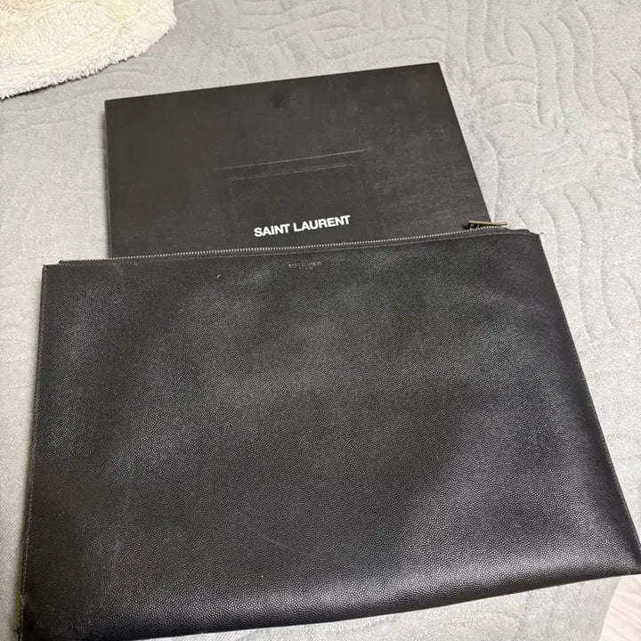 [BUNJANG] Saint Laurent Clutch / 생로랑 클러치